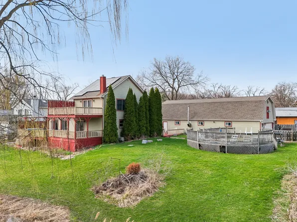 27884 W Riverside Dr, Antioch, IL 60002