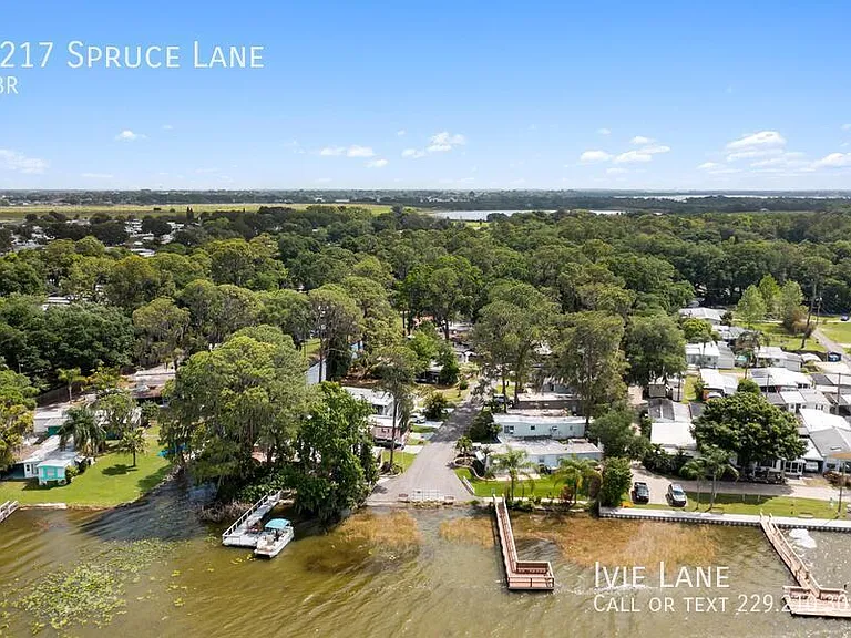 2217 Spruce Ln — Photo 19