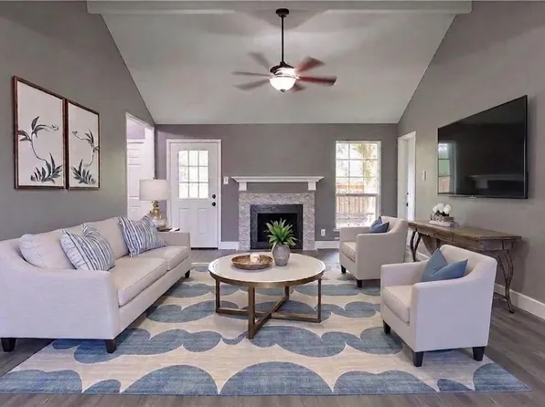 2615 Blue Mist Dr, Sugar Land, TX 77498