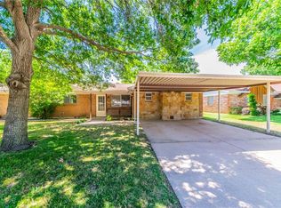 829 Saddle Rd, White Settlement, TX 76108