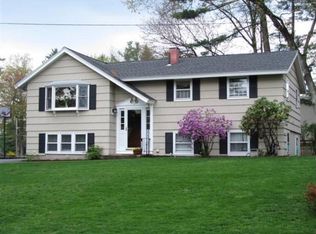 5 Glasgow Rd, Nashua, NH 03062