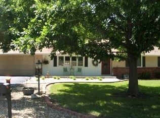 901 SW Mifflin Rd, Topeka, KS 66606