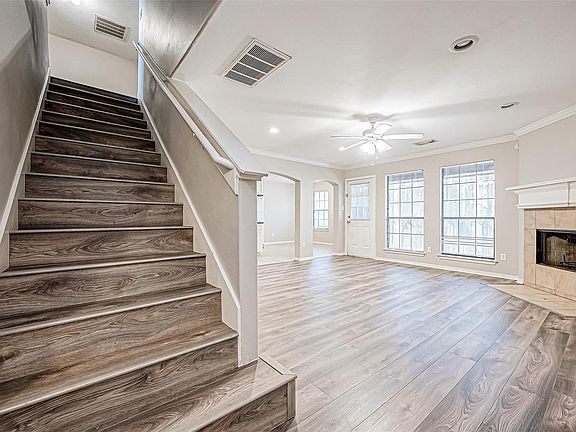 5th image of 10043 Morocco Rd