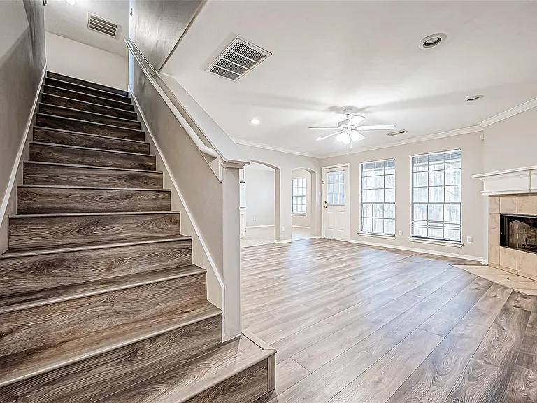 10043 Morocco Rd — Photo 24