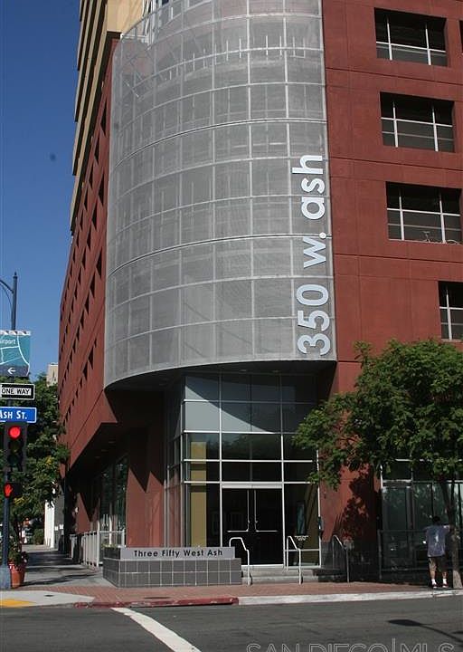 1st image of 350 W Ash St Unit 605