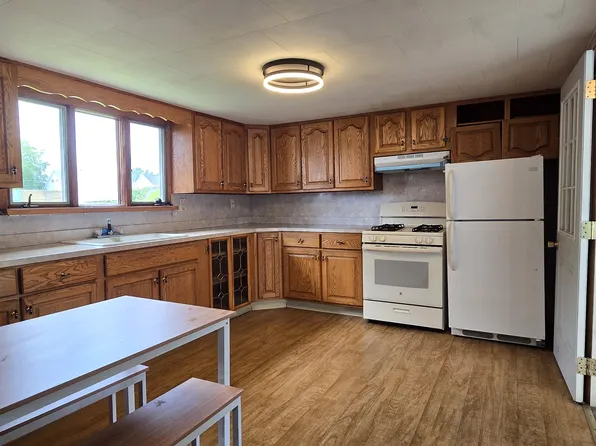 605 Mill St, Dunmore, PA 18512