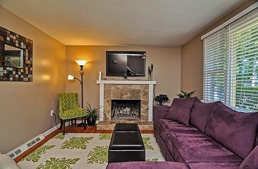 3rd image of 9 Buena Vista Dr