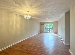 310 Brook Village Rd APT 4, Nashua, NH 03062