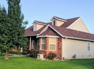 518 Cedar Ln, Willard, MO 65781