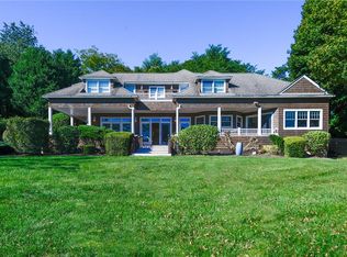 138 Green End Ave, Middletown, RI 02842