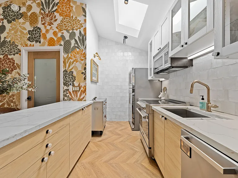 4070 Rosabell St #1 — Photo 18