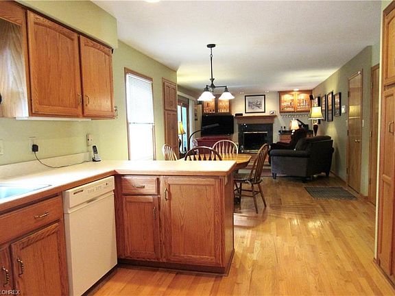 4th image of 480 Cabot Dr