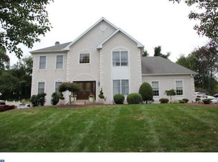 31 W Periwinkle Ln, Newark, DE 19711