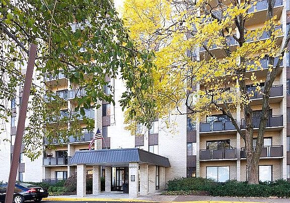 2nd image of 6001 Arlington Blvd APT 411