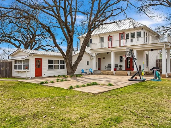 601 Bell St, Fredericksburg, TX 78624