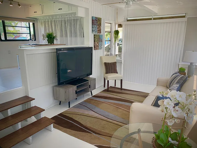 55 Boca Chica Rd — Photo 6