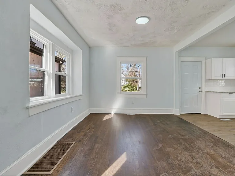 3414 Park Ave — Photo 5