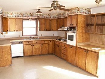 3rd image of 513 W 21st St