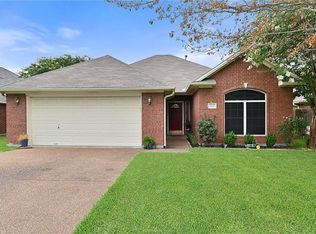 3714 Chantal Cir, College Station, TX 77845