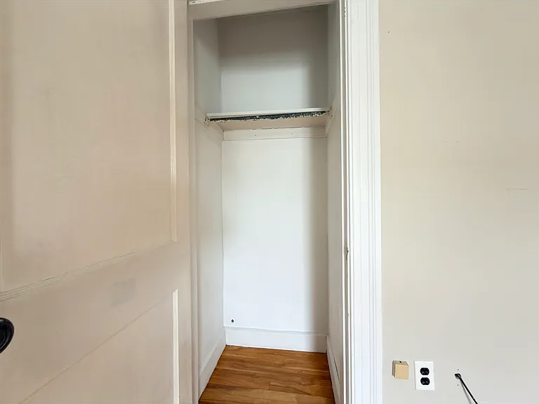 11 Clay St — Photo 28