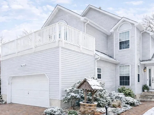 12 Crest Road, Jackson, NJ 08527