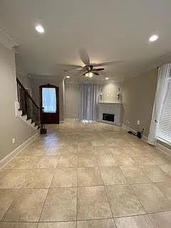 100 Oak Aly — Photo 4