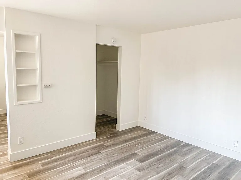 Carlson Drive Apartments — Photo 23