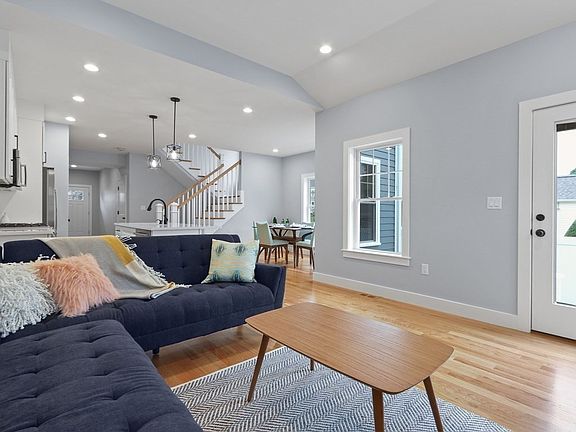 3rd image of 187 Linwood Ave #A