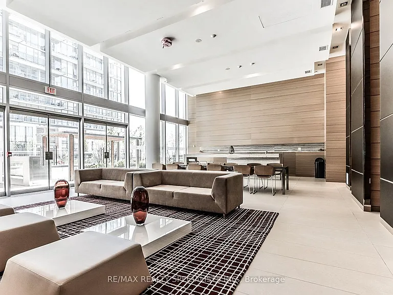 29 Queens Quay E #1118 — Photo 21