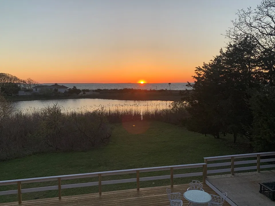 20 Bay Inlet Rd