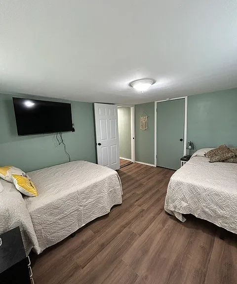 Back bedroom 2 double/full beds