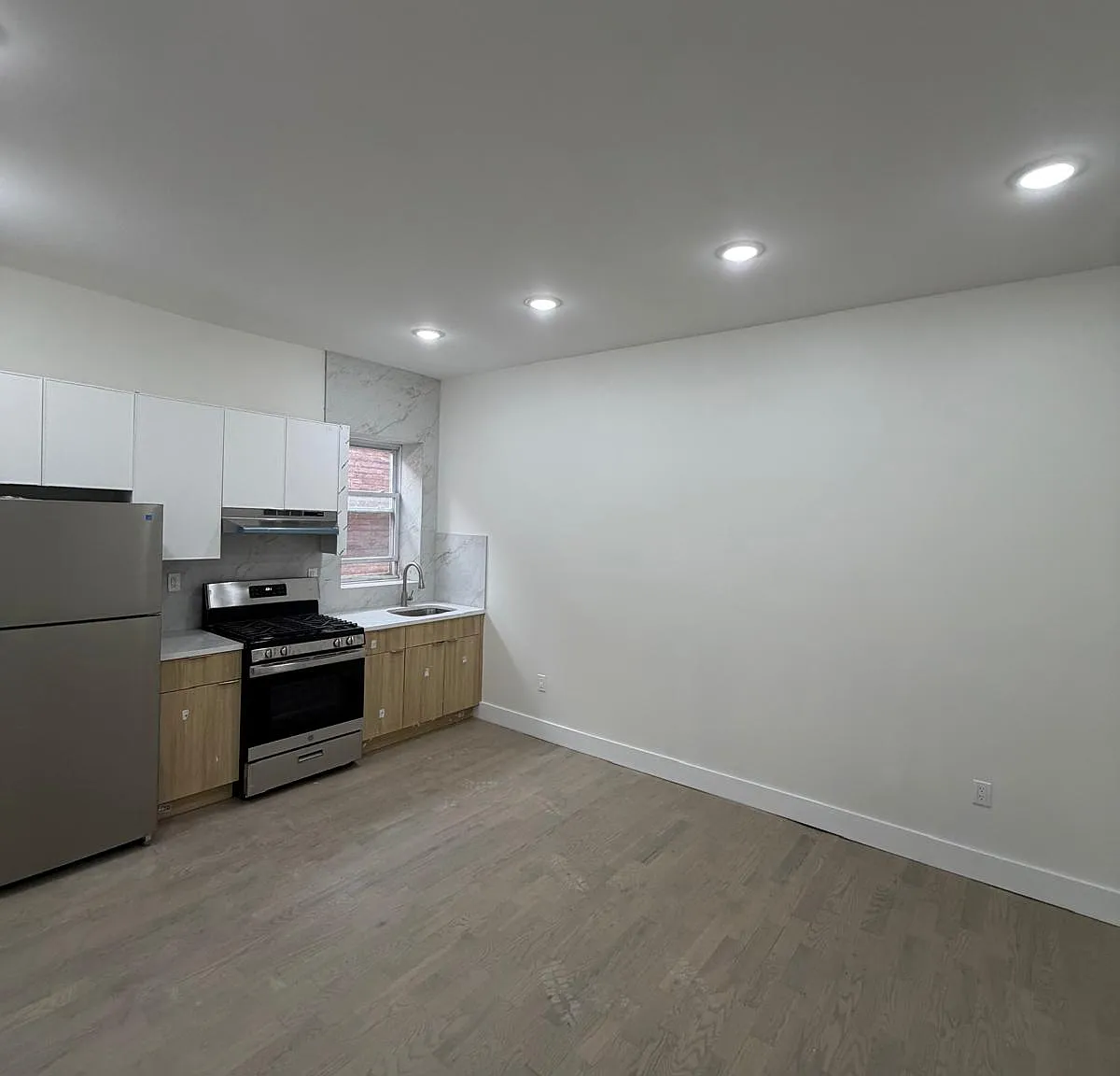 1 bed, 950 sqft, $1,650 — Photo 4