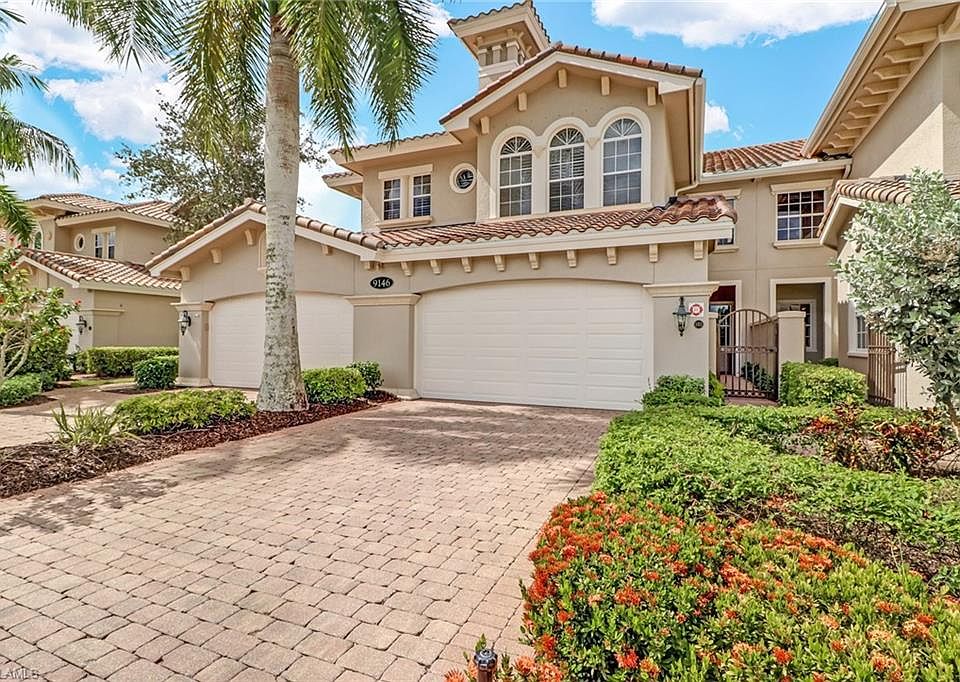 Home For Sale In FIDDLER S CREEK