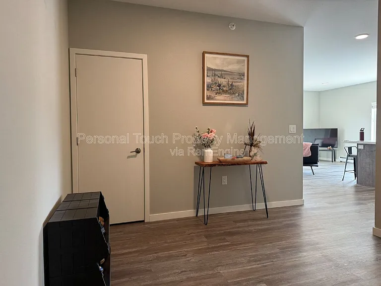 600 8th St S #304 — Photo 2