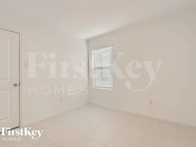 305 Dry Canyon Way — Photo 24