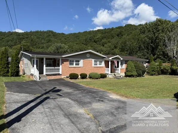 411 Ridgeway Dr, Bluefield, VA 24605
