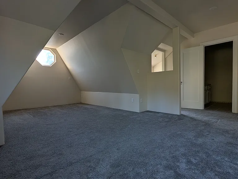1102 E Maplewood Ave — Photo 26