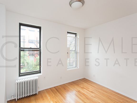 5th image of 7 Jones St APT 15