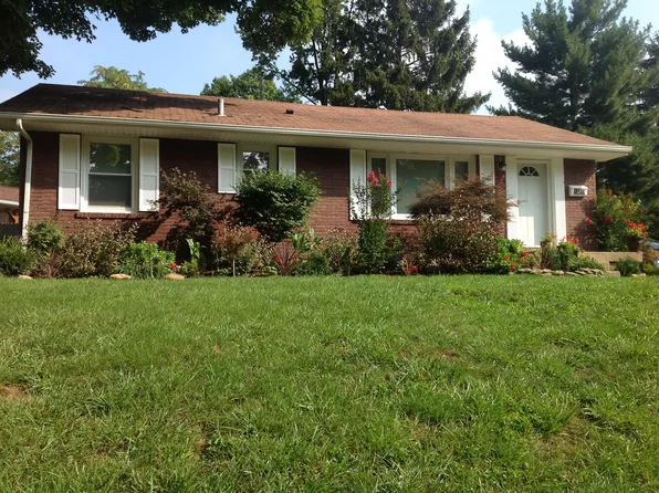 12315 Saint Clair Dr, Middletown, KY 40243