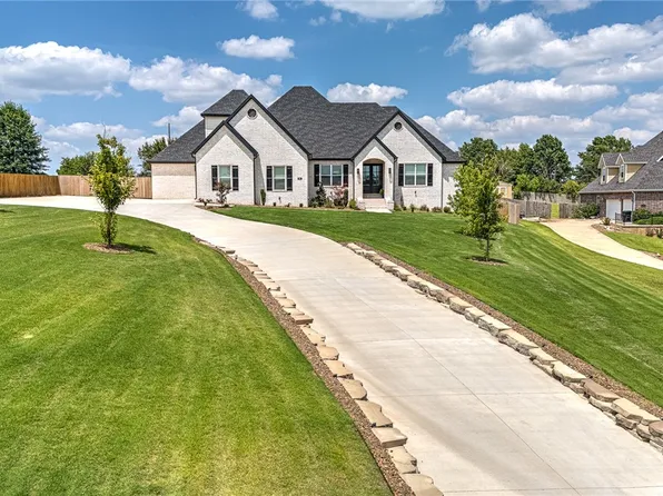 314 Arlington Way, Springdale, AR 72762