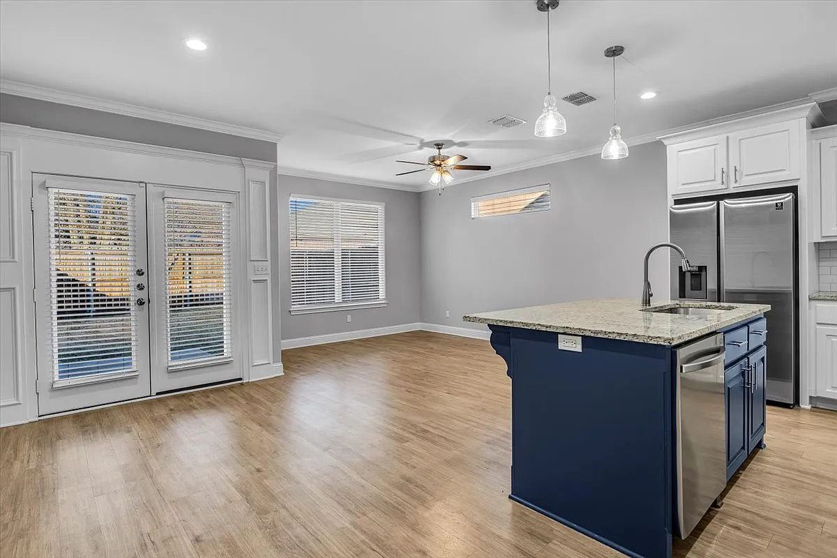 10670-10662 Washita Dr — Photo 3