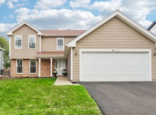 584 Lakewood Farms Dr, Bolingbrook, IL