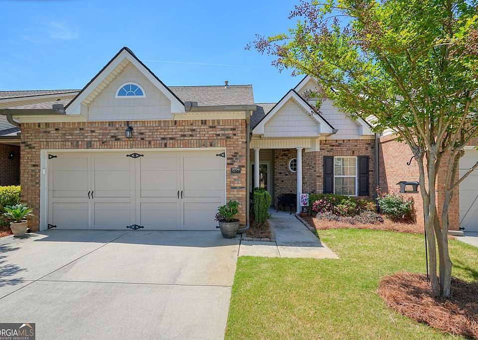 1st image of 3704 Abbott Ct #10