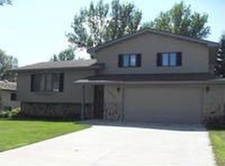 1627 6th St N, Wahpeton, ND 58075