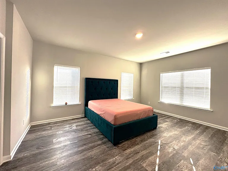 6528 Moon Crest Ln — Photo 10