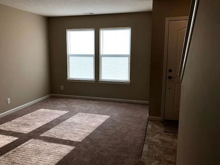 3303 Osborne Dr — Photo 2