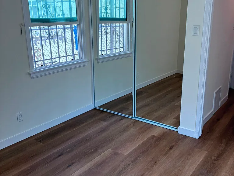 2013 S Shenandoah St #4 — Photo 5