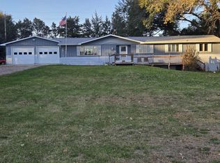 39113 Sandhills Rd, Curtis, NE 69025