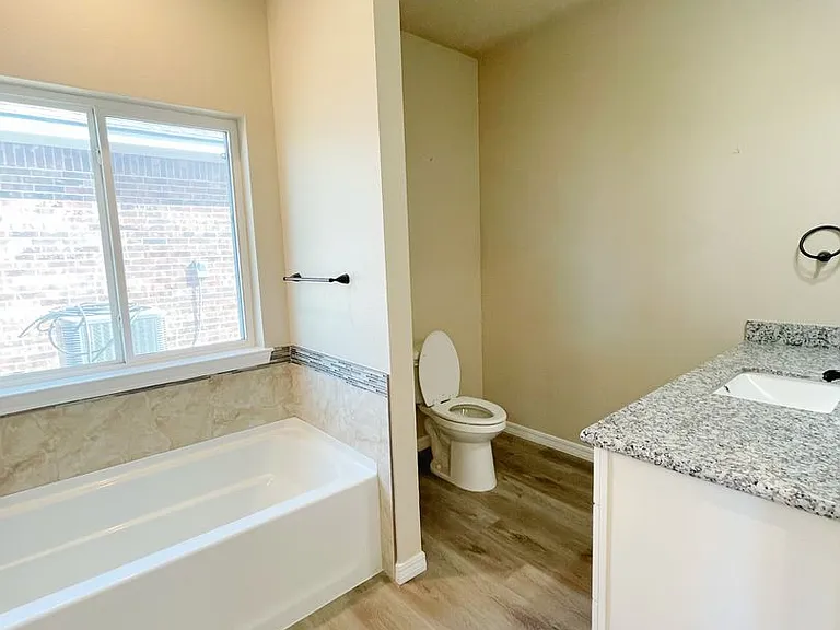 333 Venus Rd — Photo 7