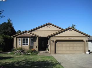 280 SW Ivy St, Willamina, OR 97396
